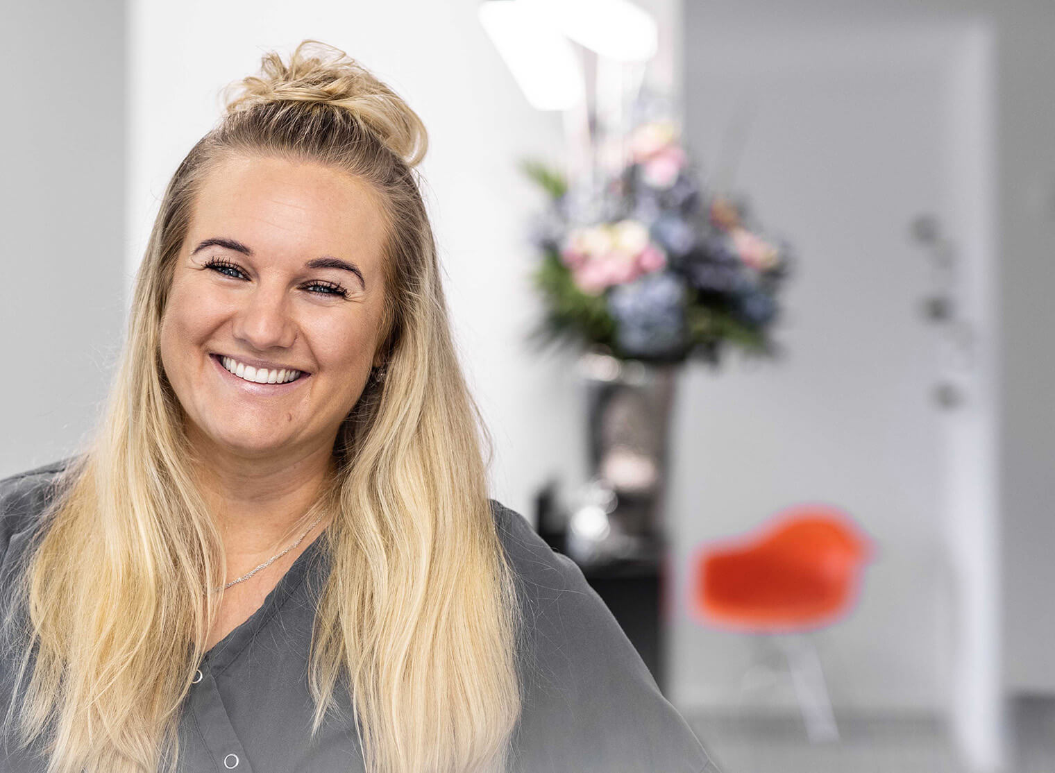 Bild mit Frau die lacht